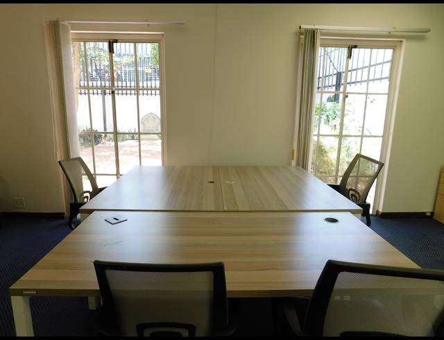 610M² OFFICE TO LET IN FERNDALE